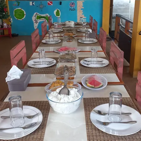 4 Sisters Divers Bunaken Room photo
