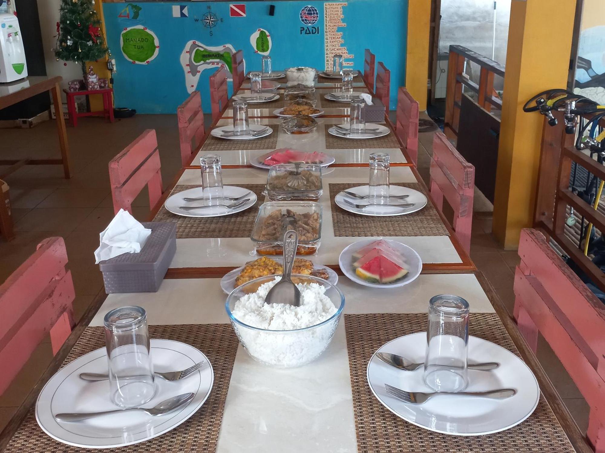 4 Sisters Divers Homestay *